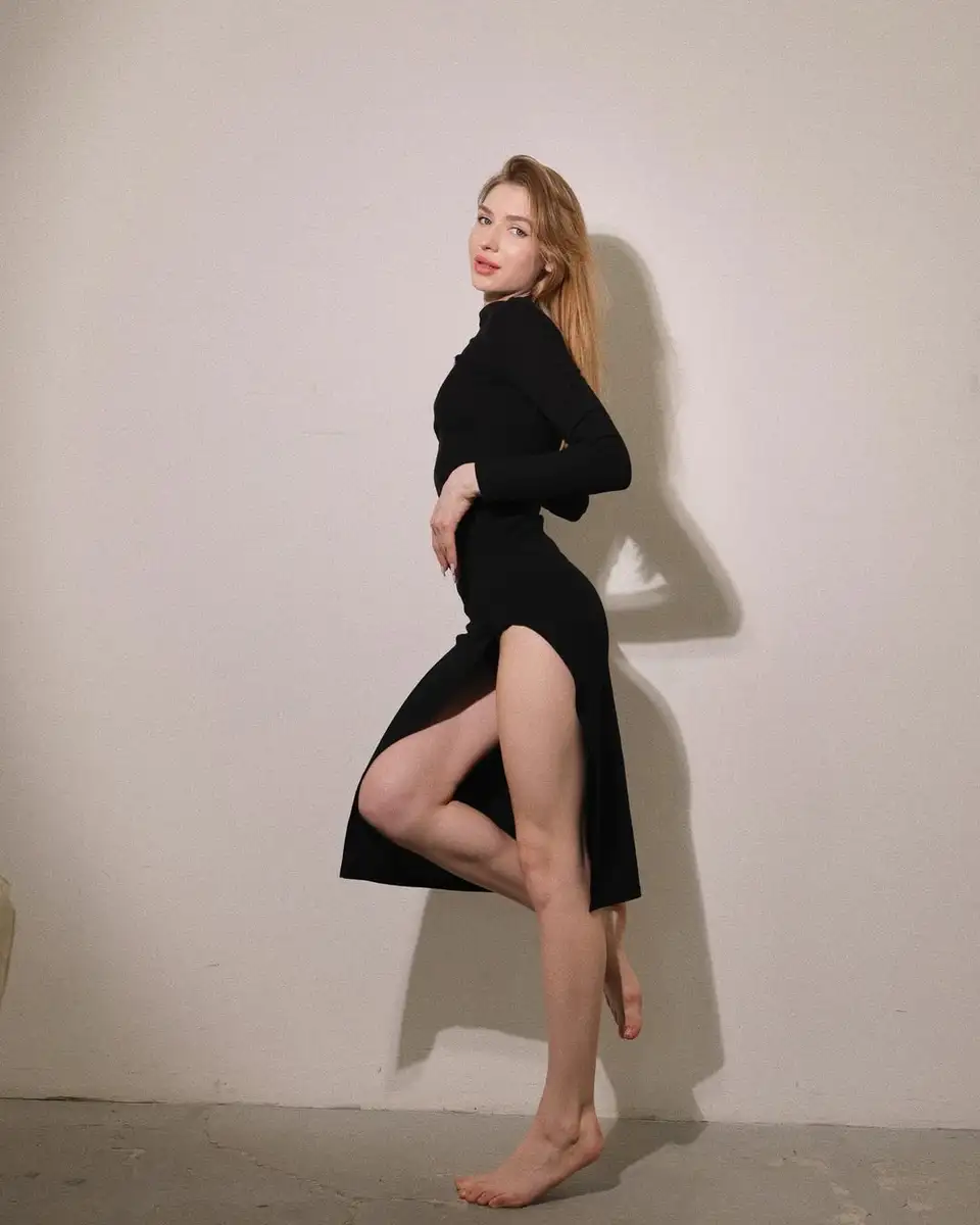 Alice escort in Moscow