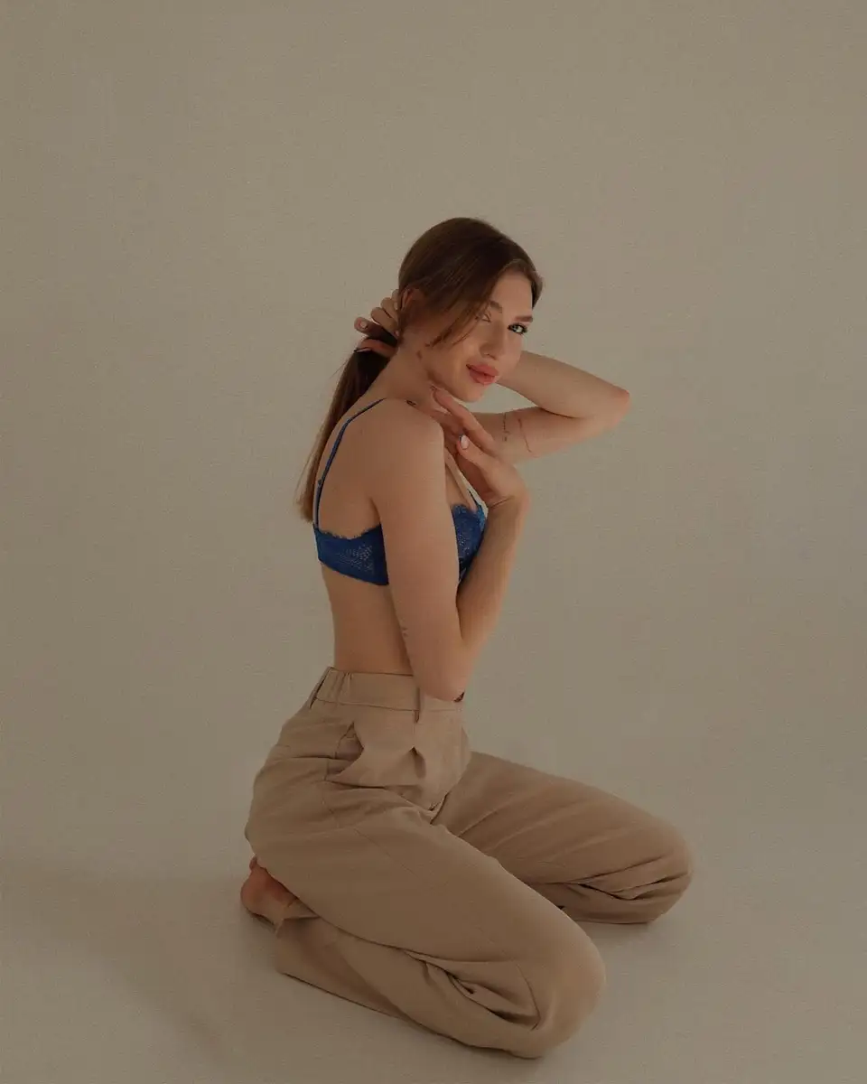 Alice escort in Moscow