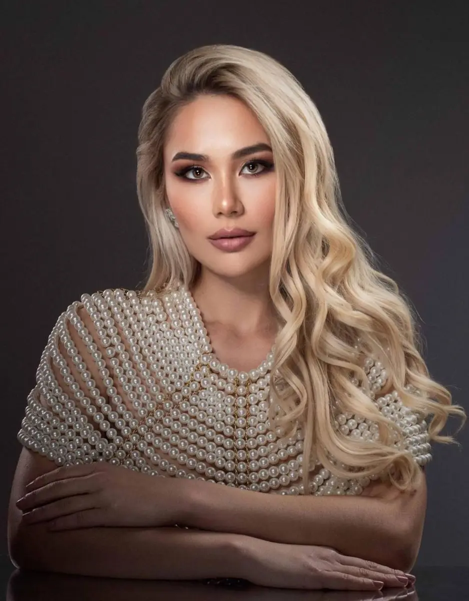 Alina escort in Moscow