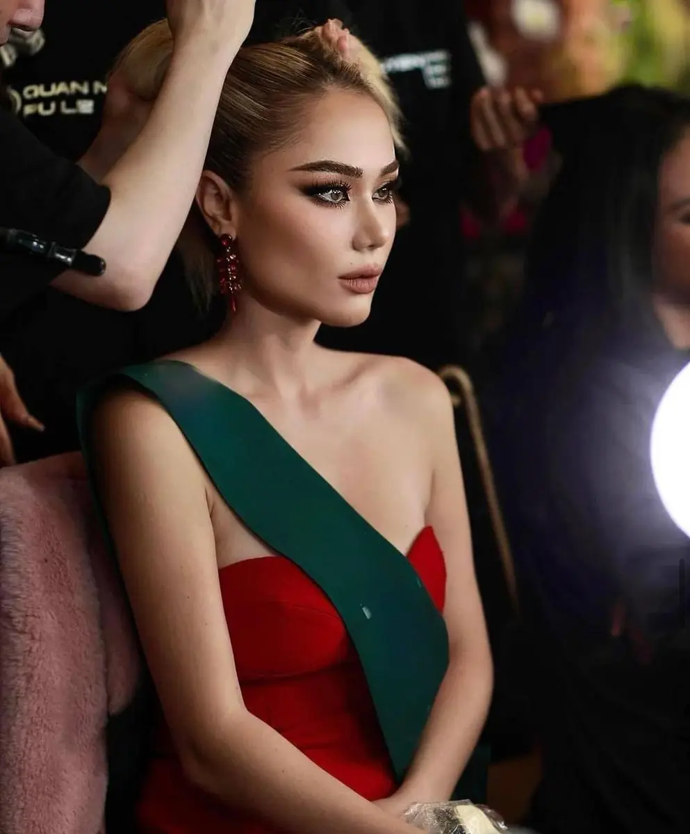 Alina escort in Moscow