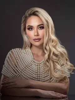 Alina escort in Moscow