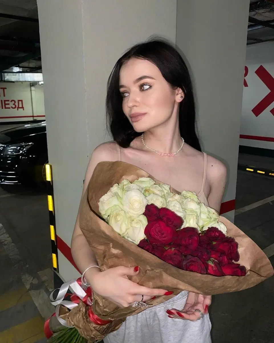 Amber escort in Moscow