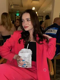 Amber escort in Moscow