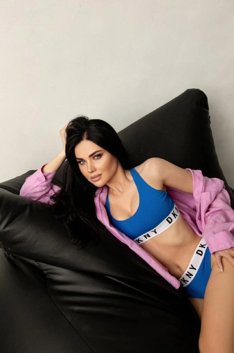 Anabelle escort in Moscow