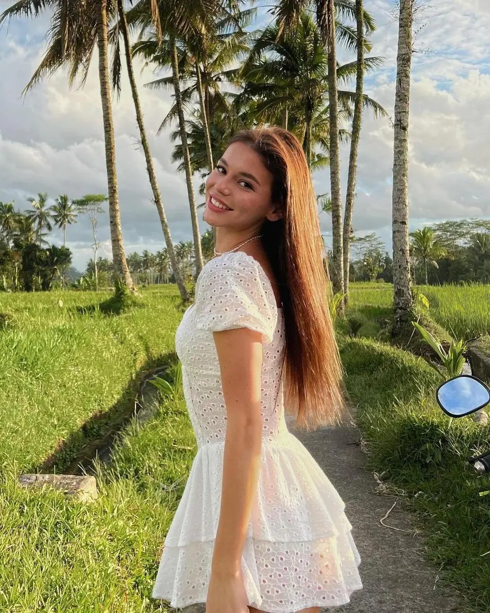 Annabelle escort in Moscow