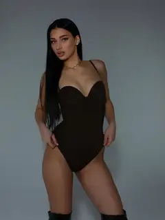 Aria escort in Dubai