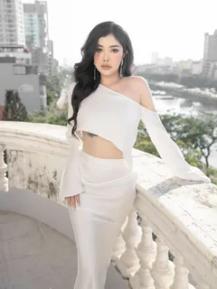 Ariadne escort in Moscow