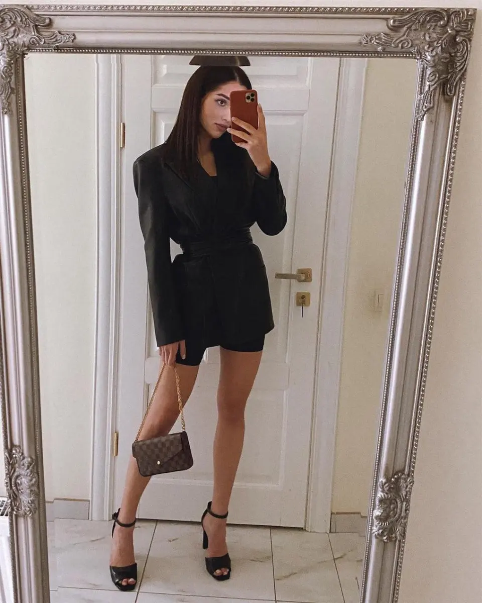 Blair escort in Moscow