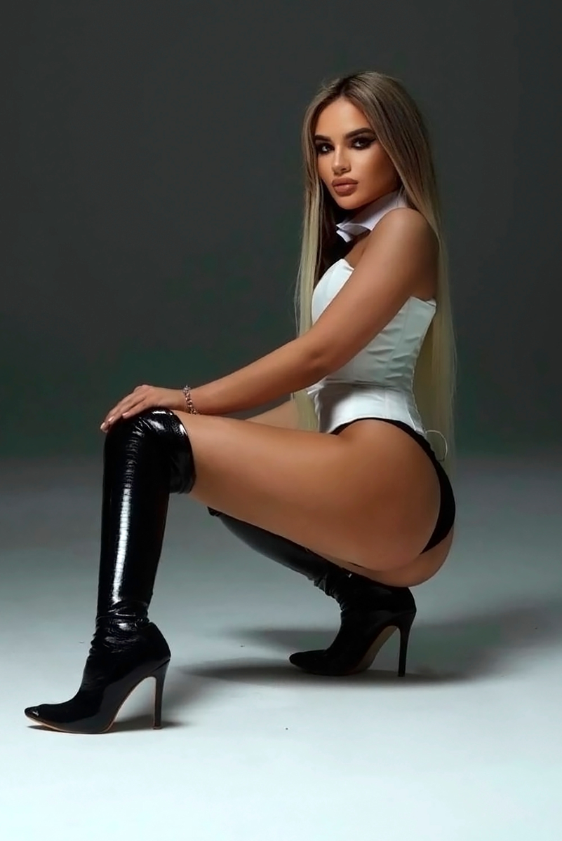 Brynn escort in Dubai