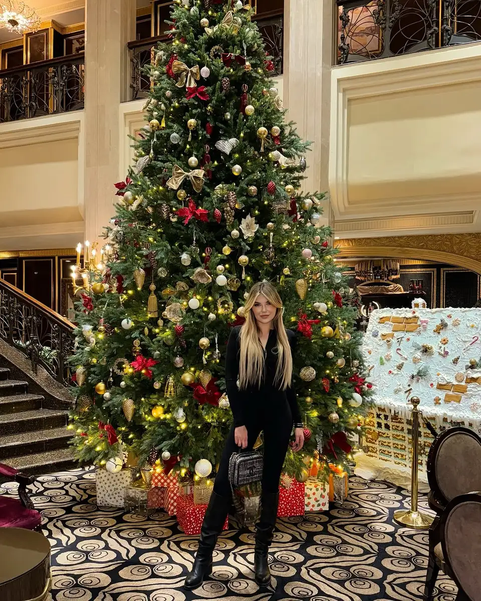 Camilla escort in Moscow