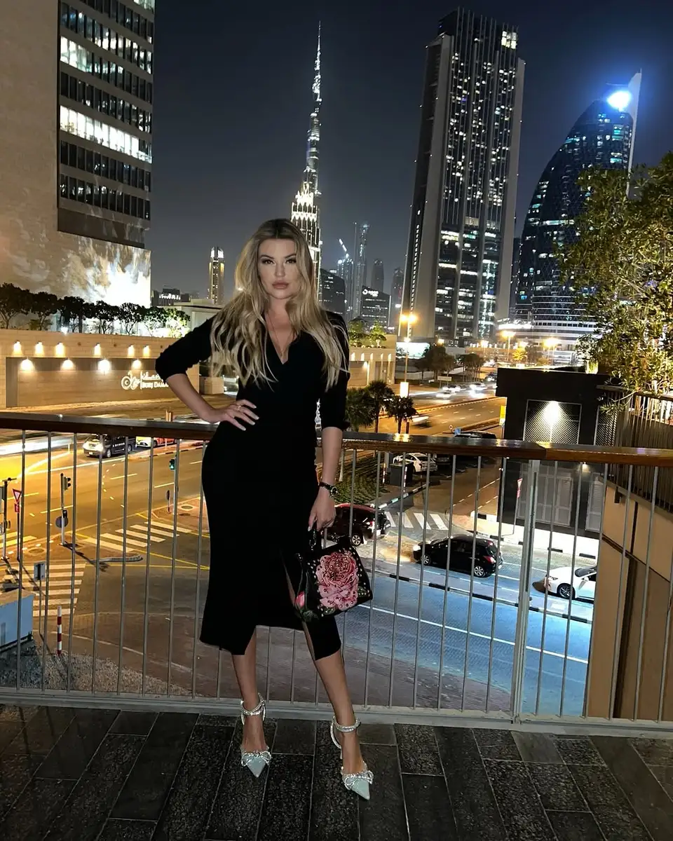 Camilla escort in Moscow