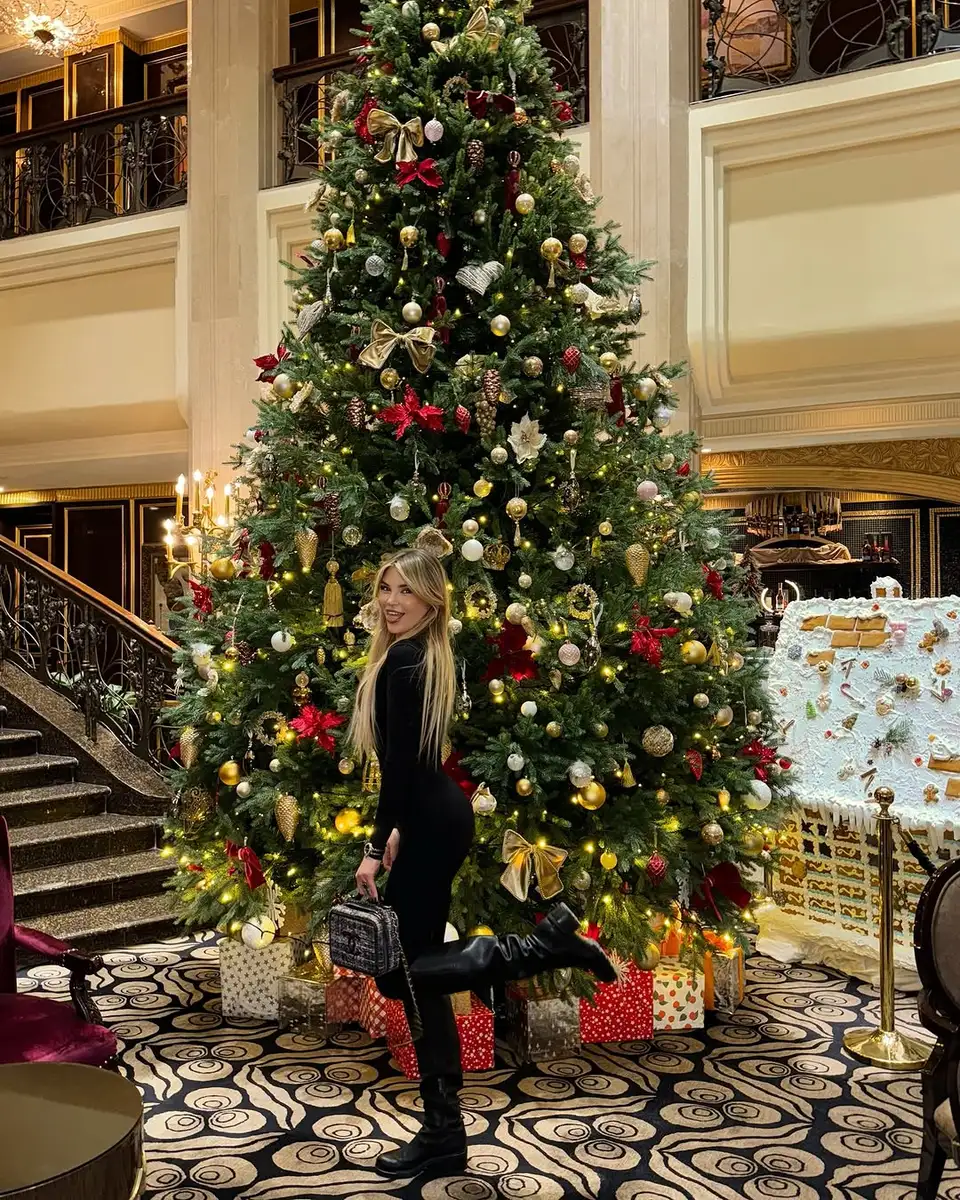 Camilla escort in Moscow