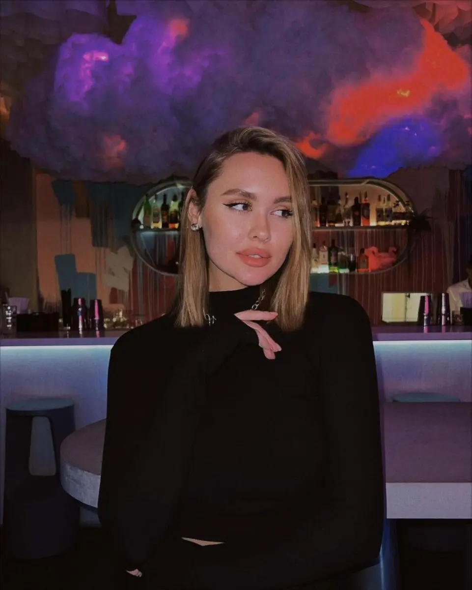 Carmen escort in Moscow