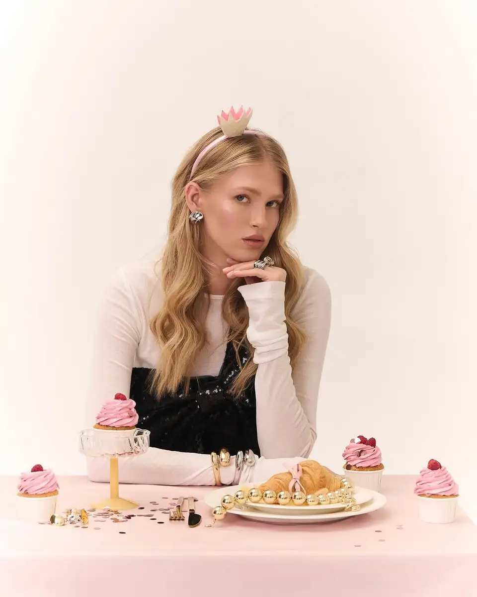 Caroline escort in Moscow