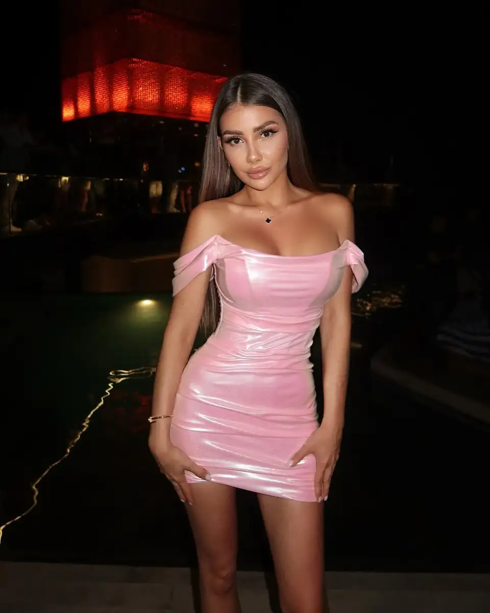 Cecilia escort in Moscow