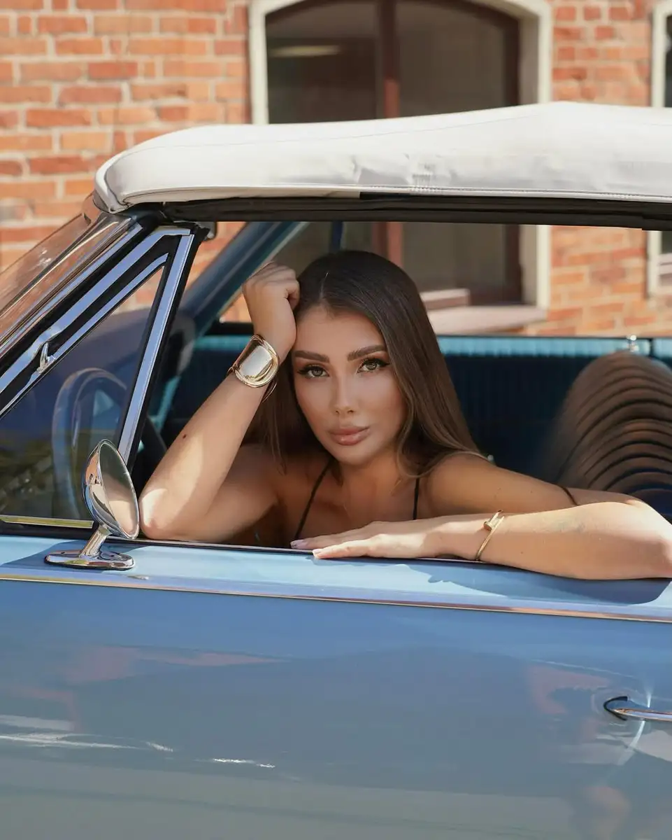 Cecilia escort in Moscow