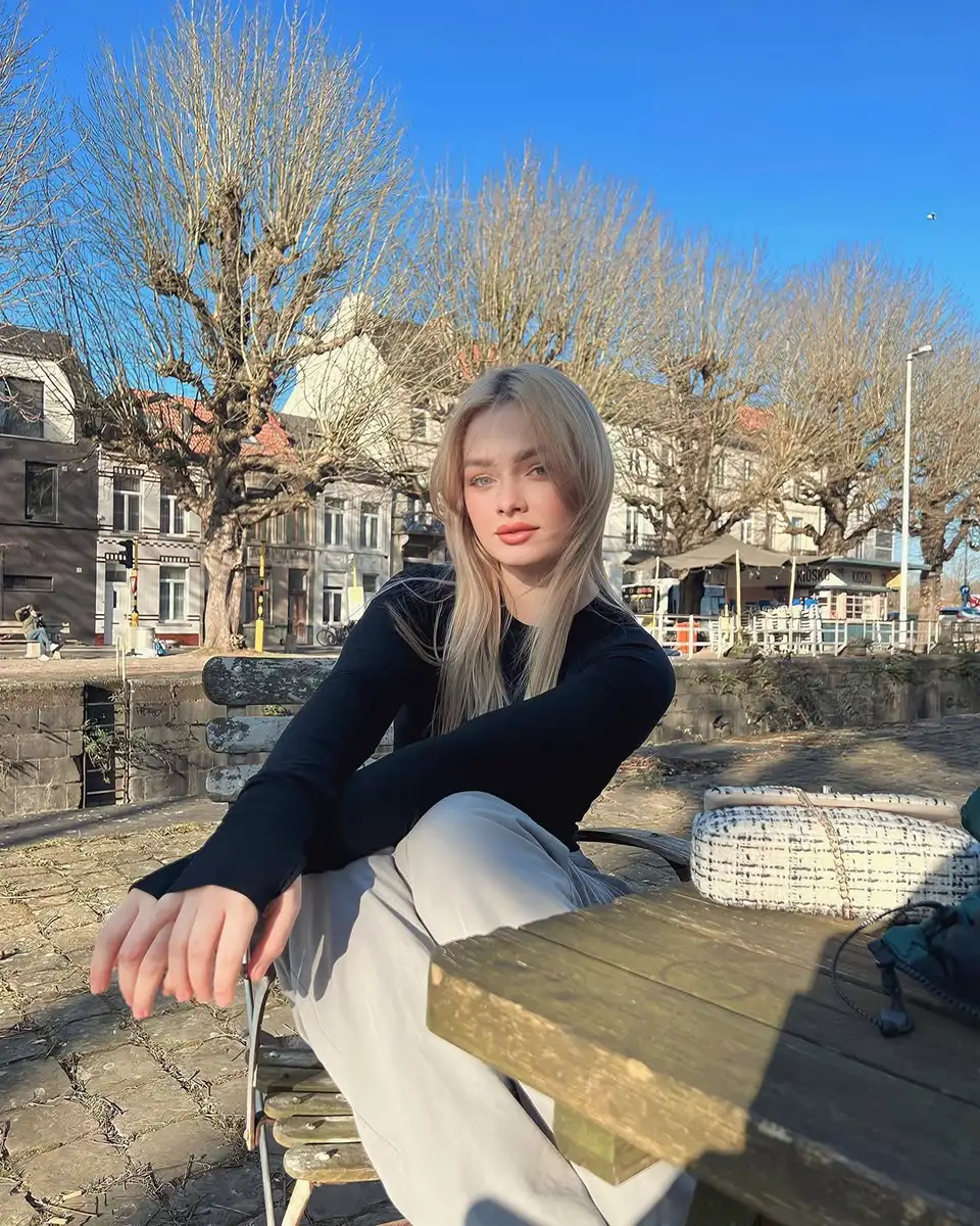 Charlotte escort in Moscow