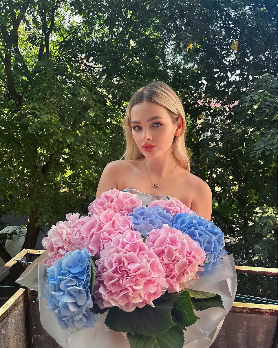 Charlotte escort in Moscow