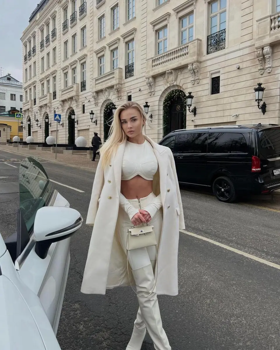 Eden escort in Moscow