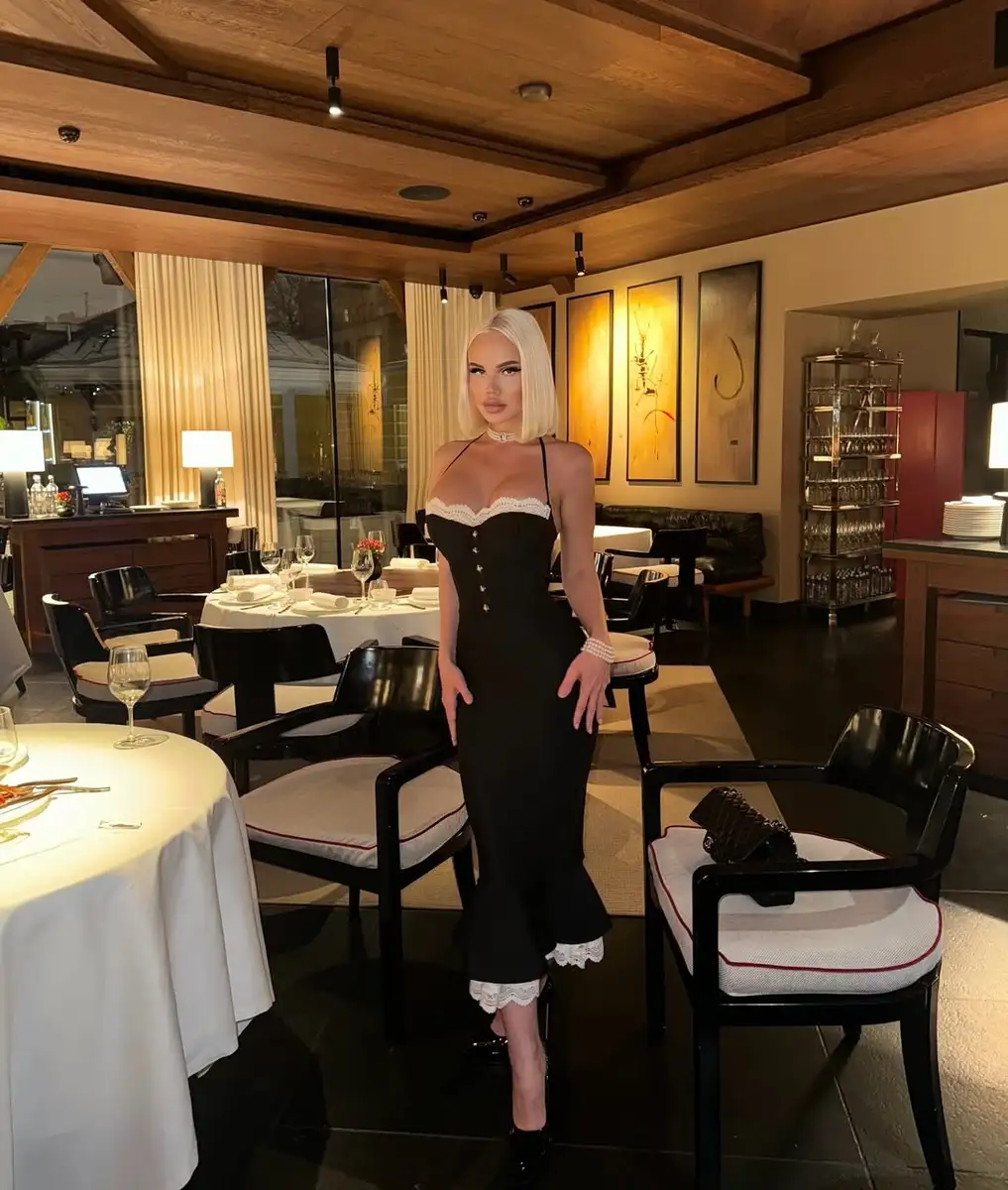 Eleanor escort in Dubai