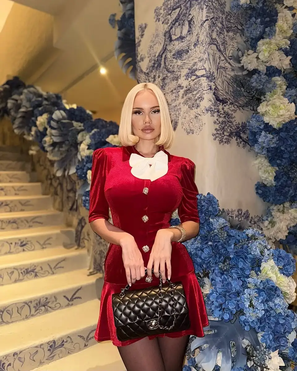 Eleanor escort in Dubai