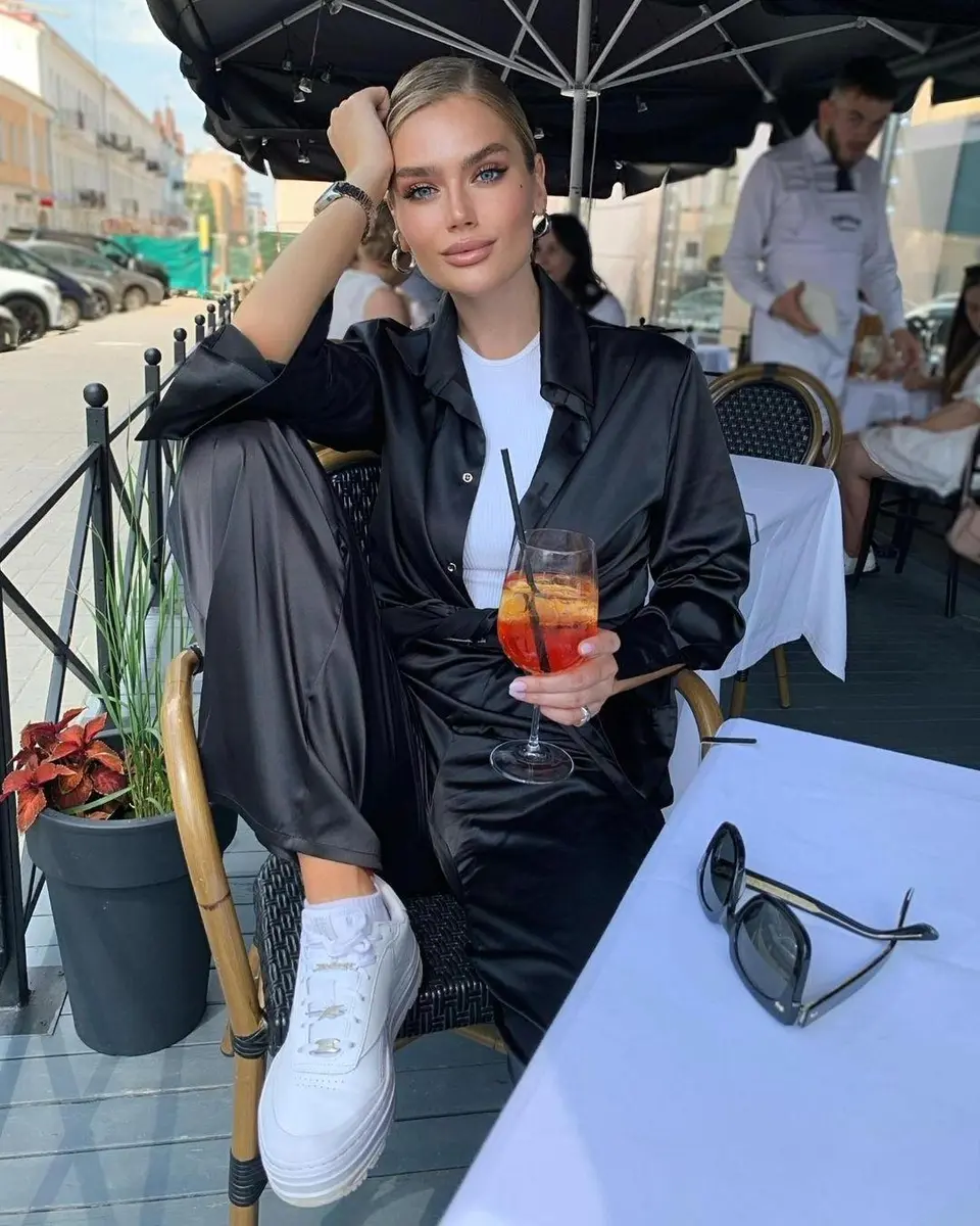 Elia escort in Moscow