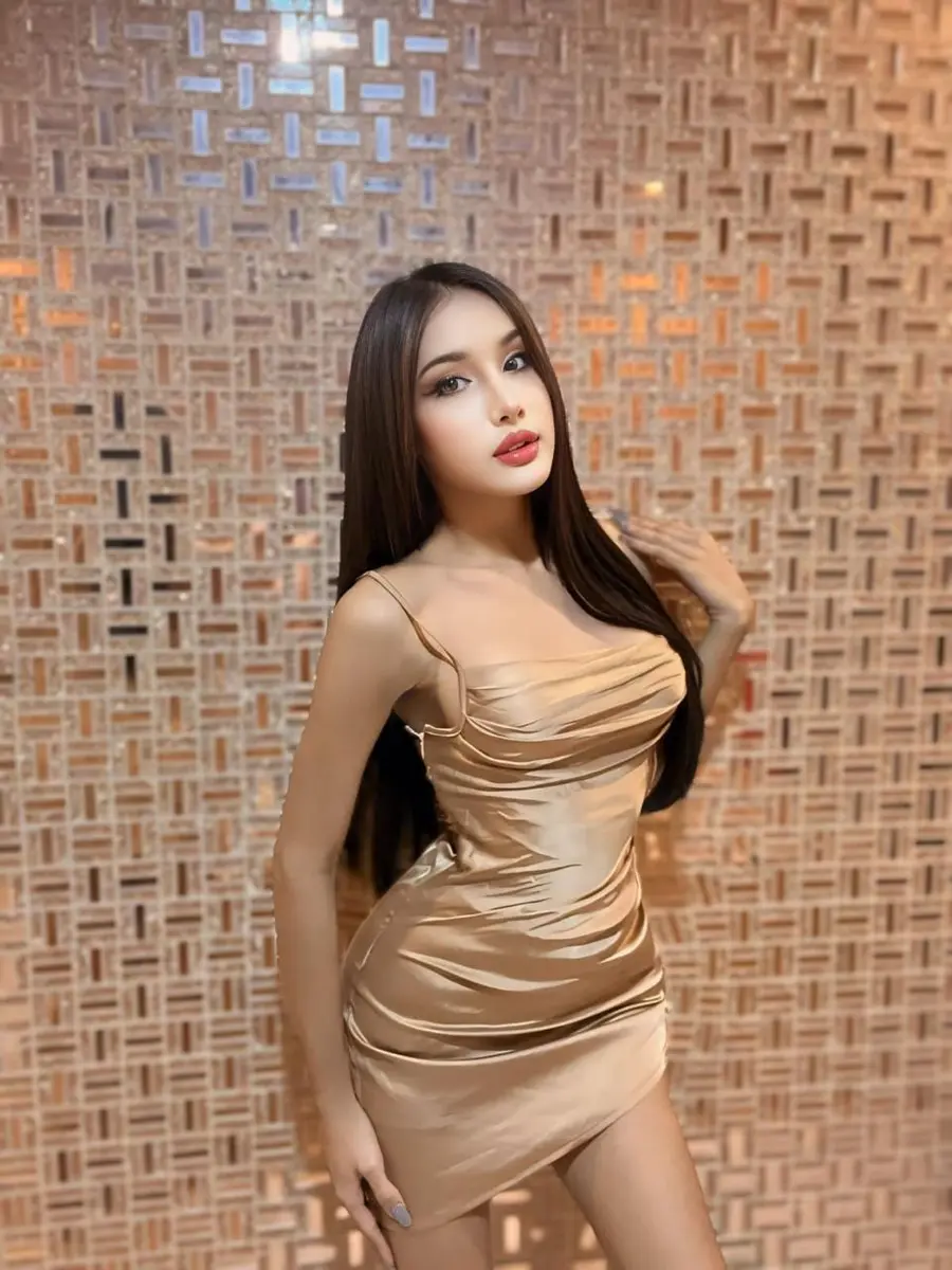 Elise escort in Dubai