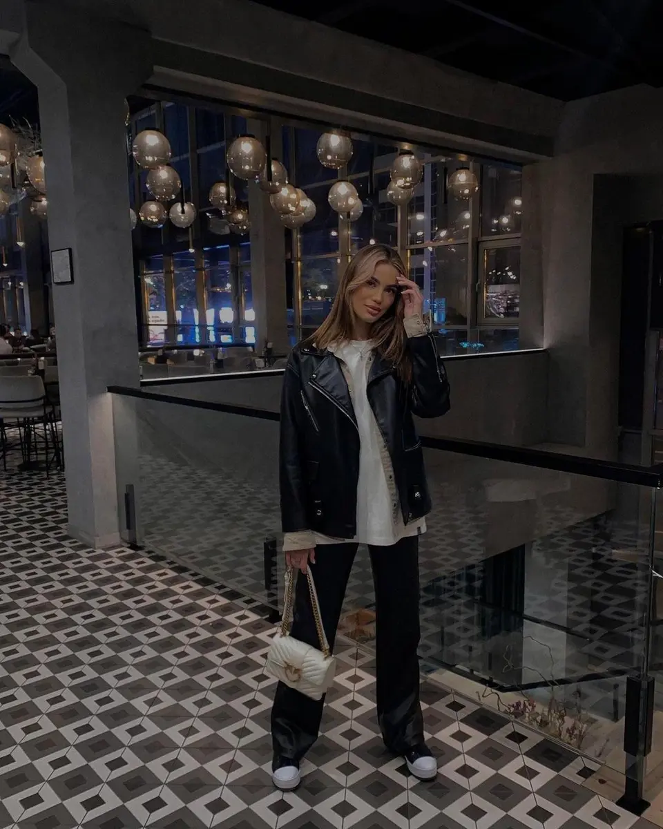 Emilia escort in Moscow