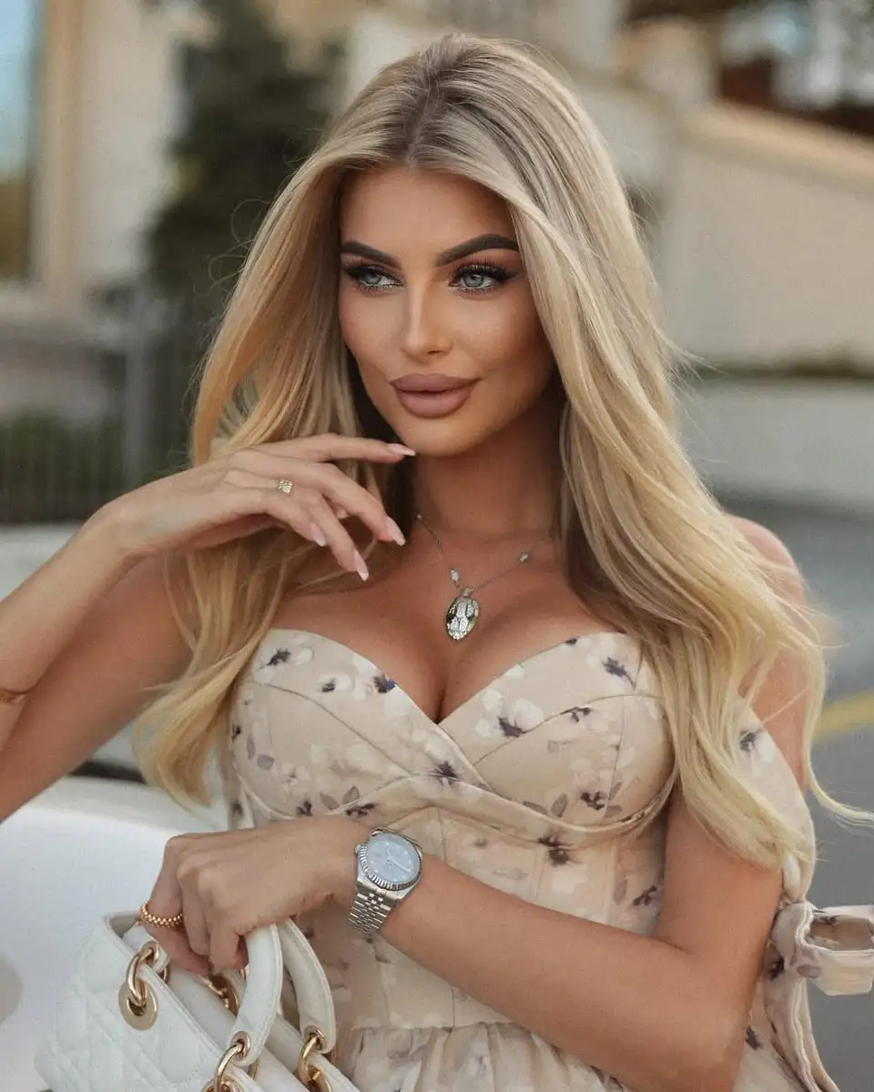 Grace escort in Moscow