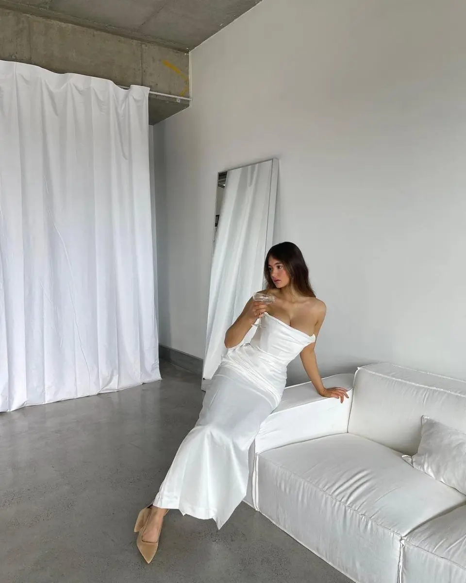 Holly escort in Moscow