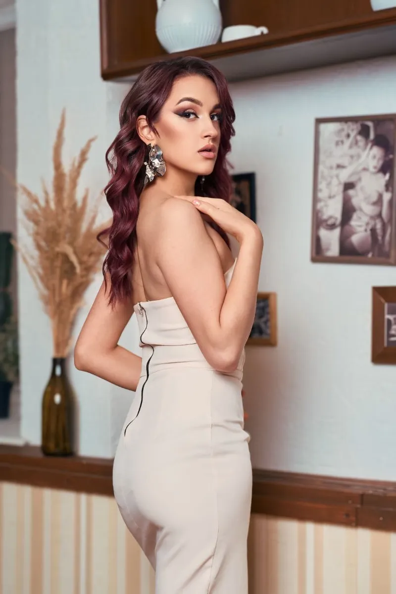 Ivanna escort in Moscow