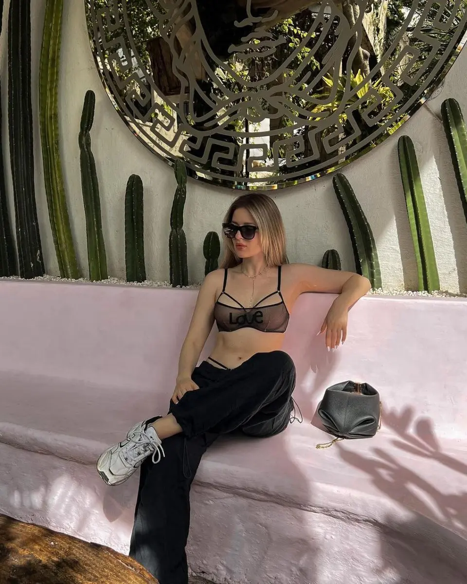 Jolie escort in Moscow