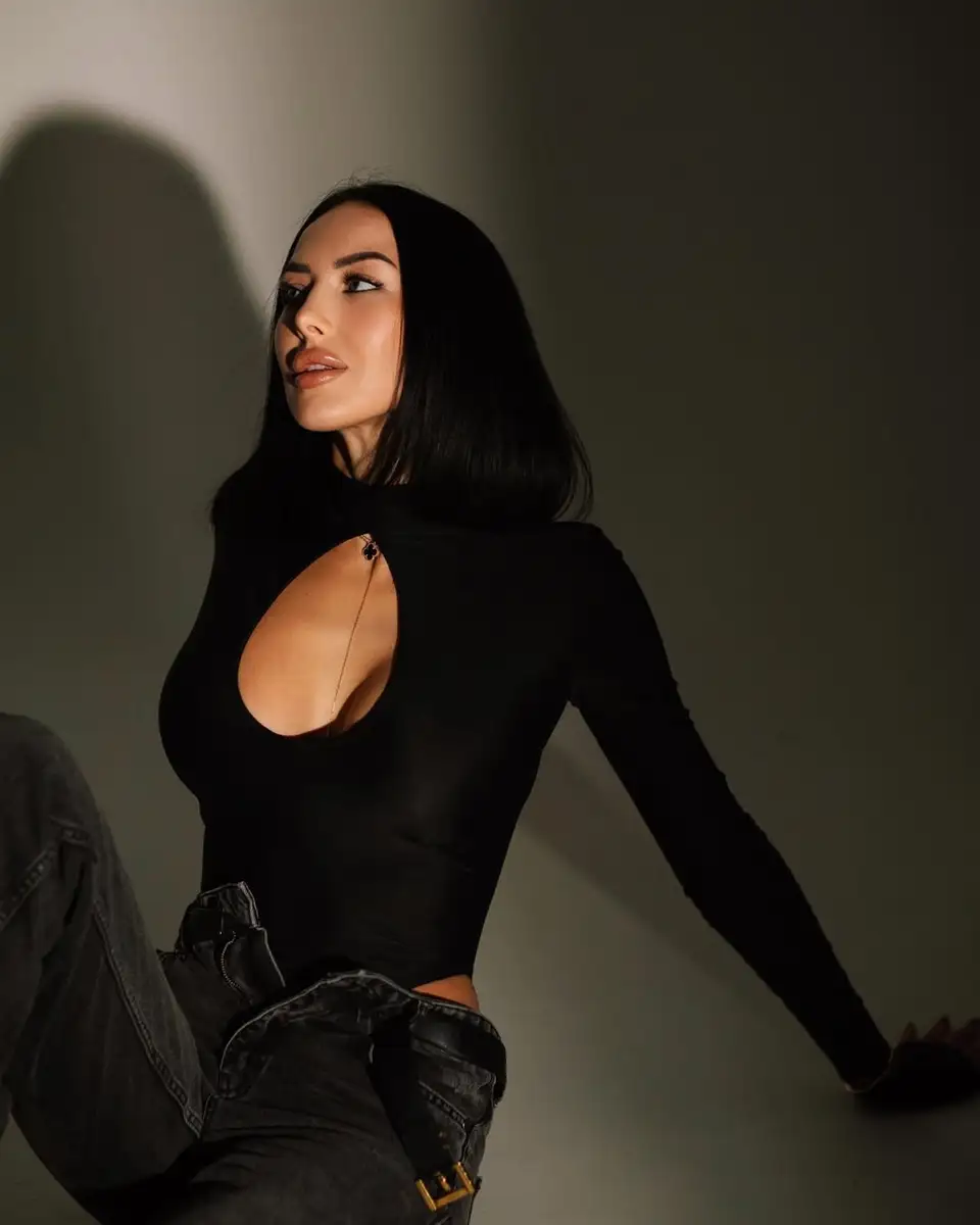 Juliette escort in Moscow