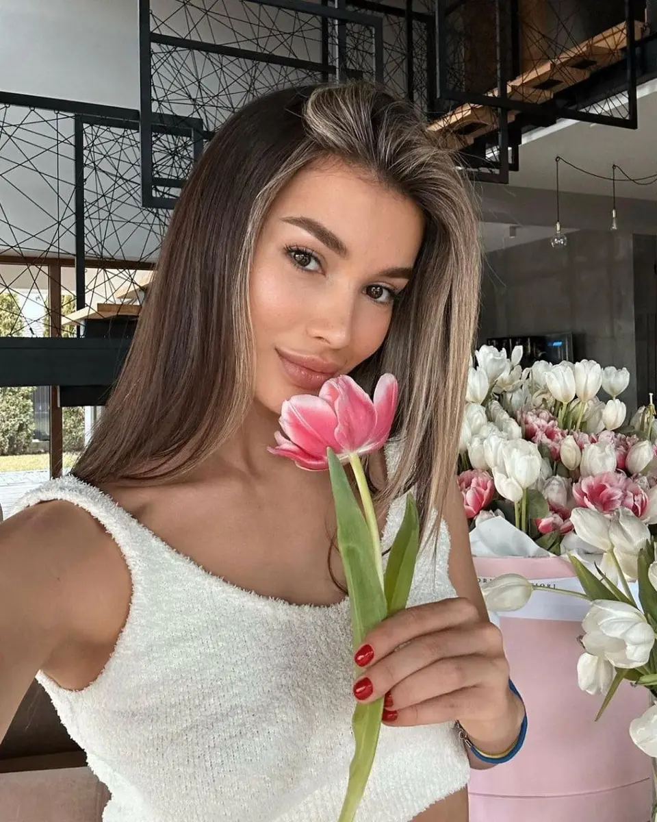 Katie escort in Moscow