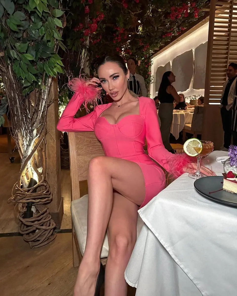 Keira escort in Moscow