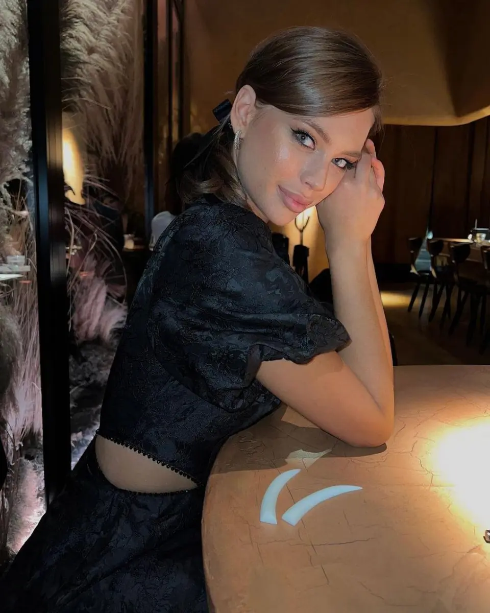 Kiera escort in Moscow