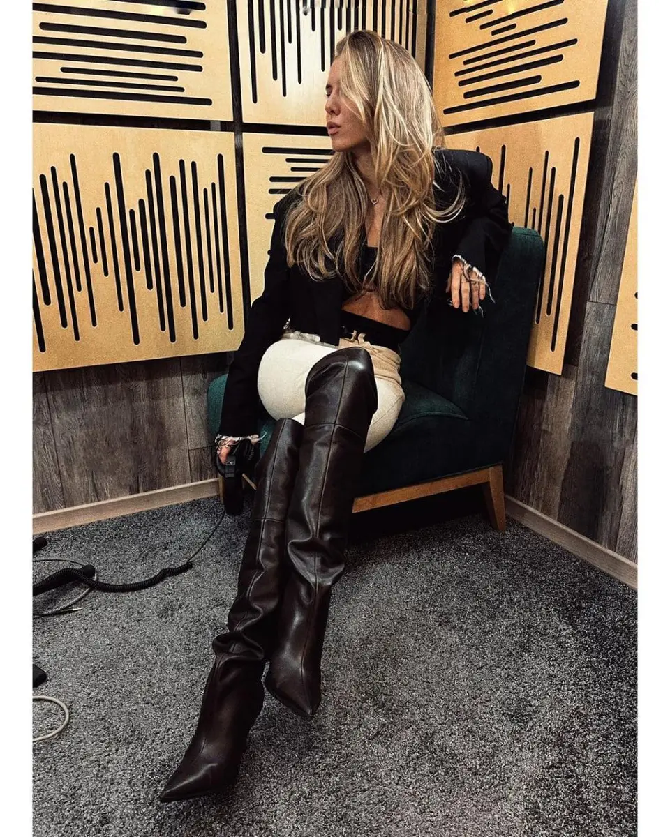 Lena escort in Moscow