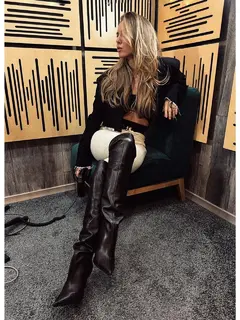 Lena escort in Moscow