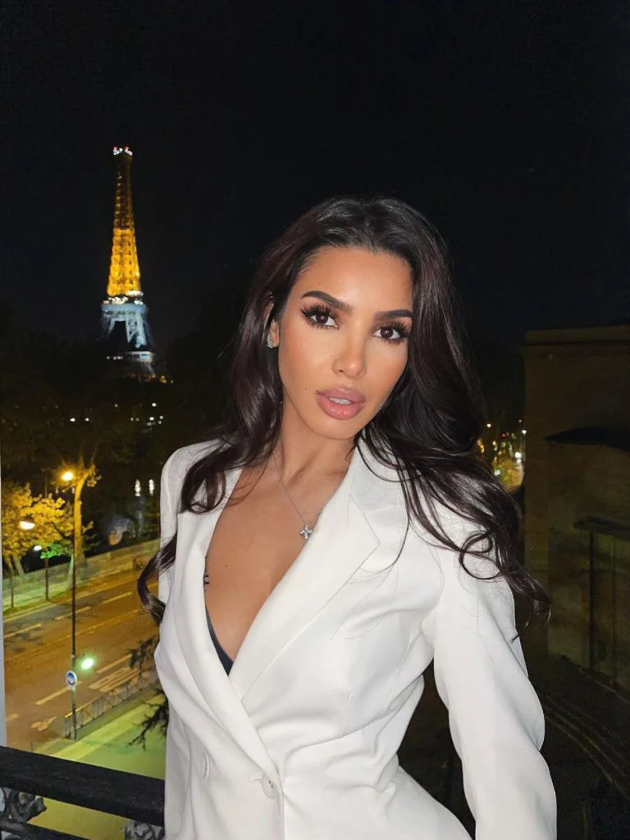 Louisa escort in Moscow