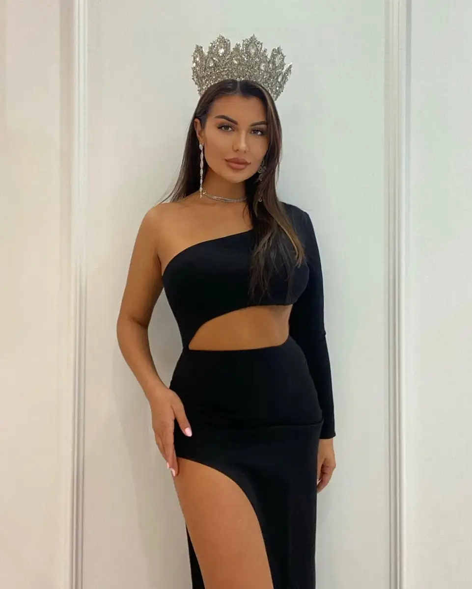 Lydia escort in Dubai