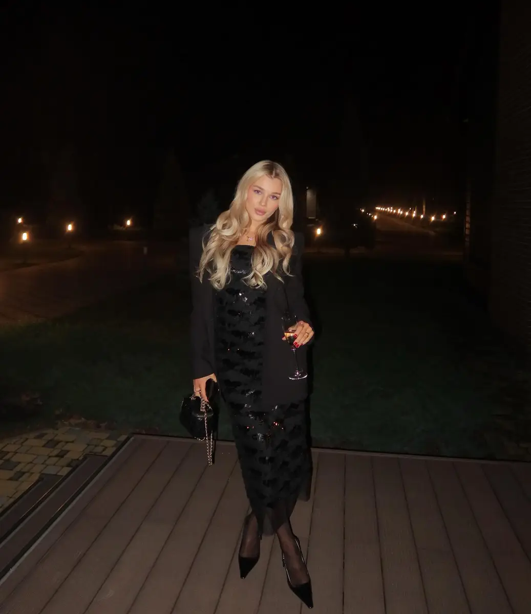 Madeleine escort in Moscow