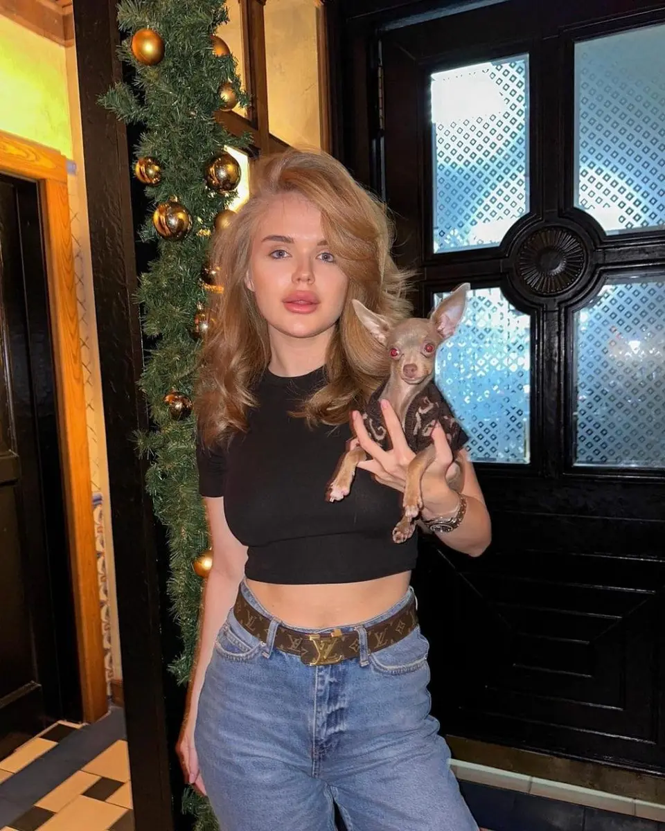 Madelyn escort in Moscow