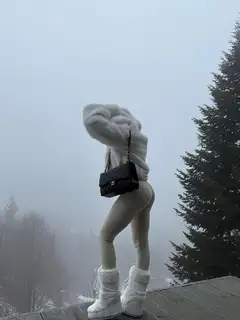 Olivia escort in Moscow