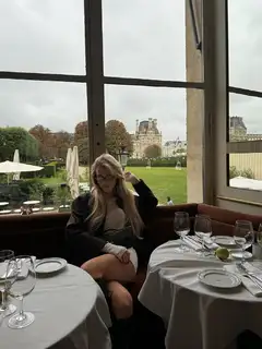 Olivia escort in Moscow