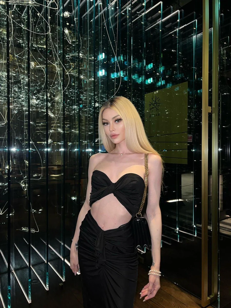 Regina escort in Moscow