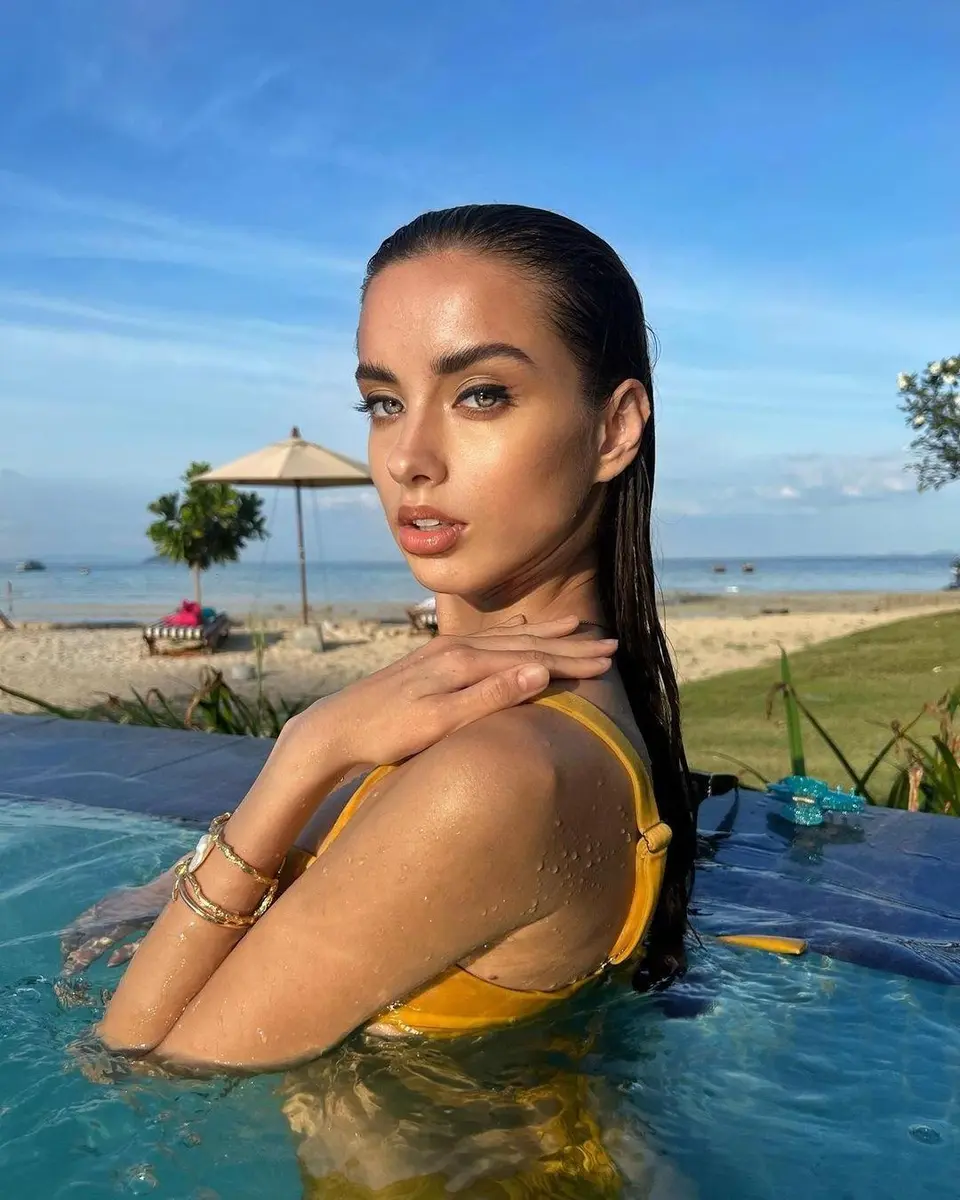 Sierra escort in Moscow