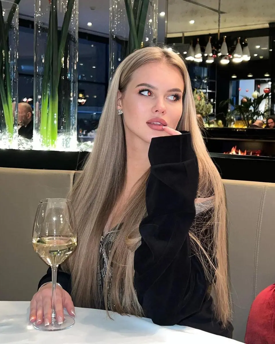 Skylar escort in Moscow