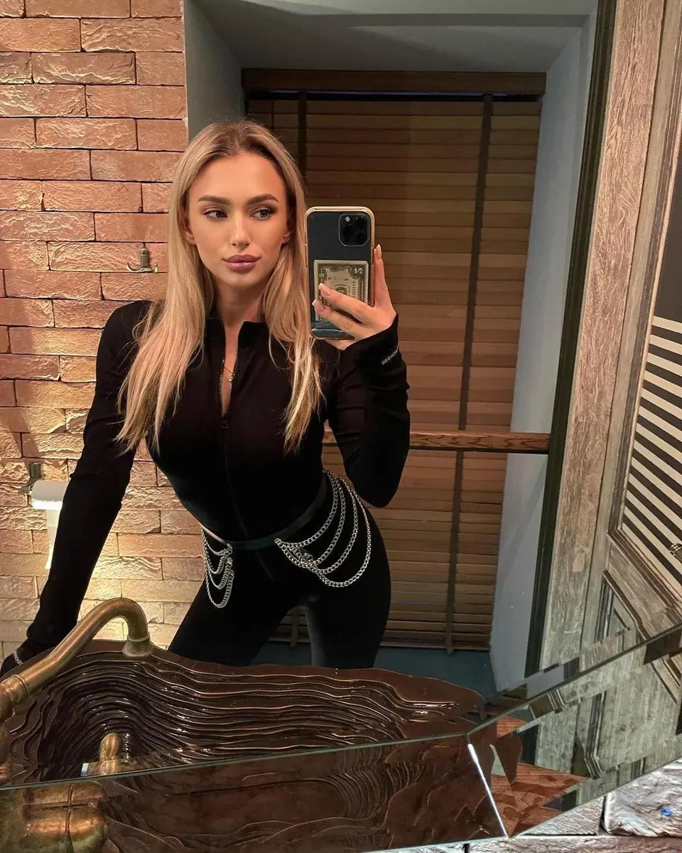 Tatiana escort in Dubai