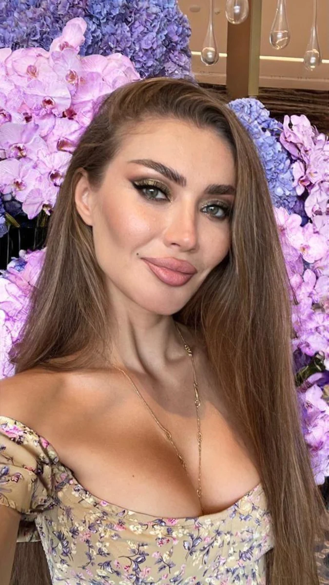 Valentina escort in Moscow