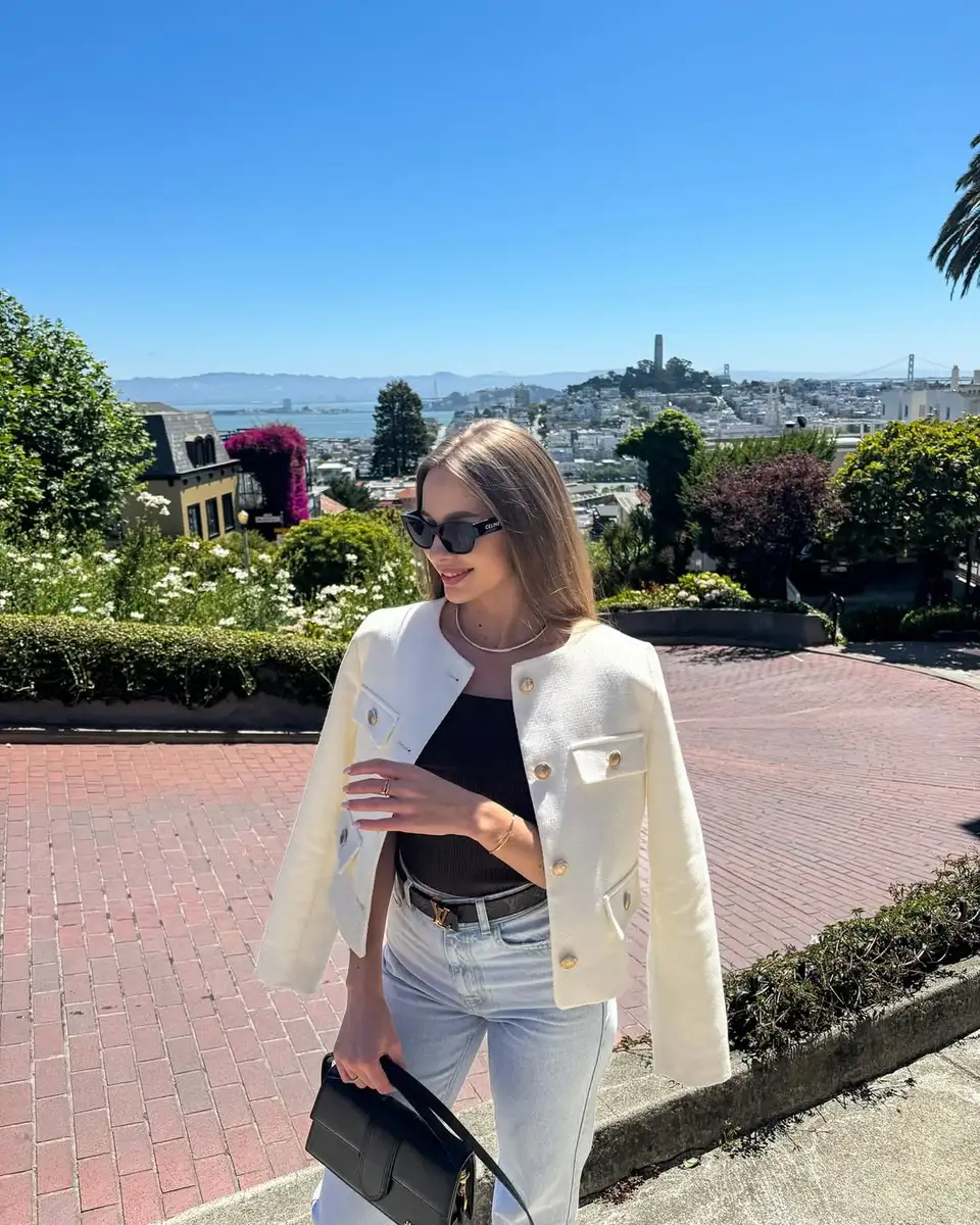 Victoria escort in Moscow